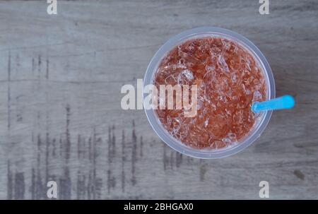 Il caffè freddo ha un buon gusto in un tempo di svago informale. Foto Stock