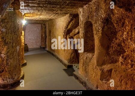 Coober Pedy, Australia Meridionale, Australia. Coober Pedy è una città nel nord dell'Australia meridionale, a 846 km (526 mi) a nord di Adelaide sulla Stuart Highway. IO Foto Stock