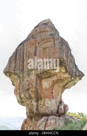 Vista del casco Policemans nel Drakensberg Foto Stock