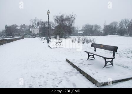 Snow Landscape Lower Mall Hammersmith Riverside Furnivall Gardens Rutland Grove, Hammersmith, London W6 Public Space Landscape Park Foto Stock