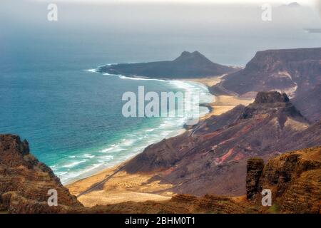 Costa di Sao Vicente da Monte Verde, Capo Verde, post processato in HDR Foto Stock