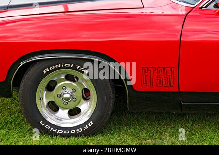 Automobili / Australiano fatto 1974 Ford XB GT Falcon hardtop esposto ad un Motor show a Melbourne Victoria Australia. Foto Stock