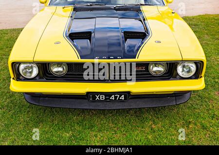 Automobili / Australiano fatto 1974 Ford XB GT Falcon hardtop esposto ad un Motor show a Melbourne Victoria Australia. Foto Stock