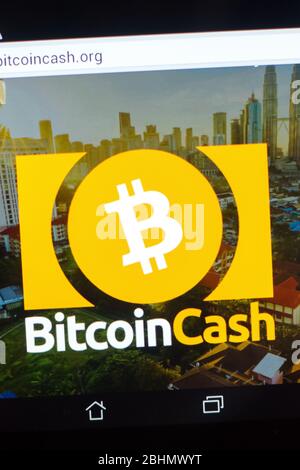 Ryazan, Russia - 29 marzo 2018 - Homepage di Bitcoin Cash criptovaluta in mostra di tablet PC, indirizzo web - bitcoincash.org Foto Stock