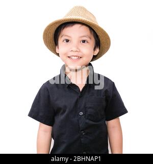 il ragazzo in un cappello di paglia su sfondo bianco Foto Stock