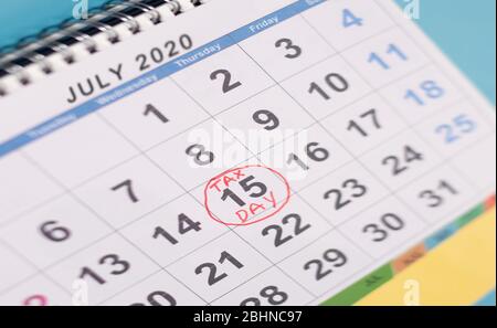 Il 15 luglio è stato contrassegnato come promemoria il giorno fiscale sul calendario. Foto Stock