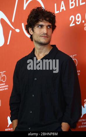 VENEZIA, ITALIA - SETTEMBRE 07: Louis Garrel partecipa alla foto 'One Nation One King (un Peuple et Son Roi)' durante il 75° Festival del Cinema di Venezia Foto Stock