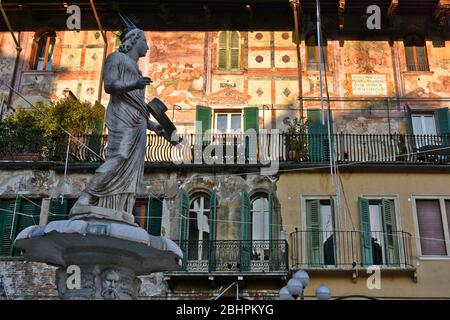 mage della città di Verona Foto Stock