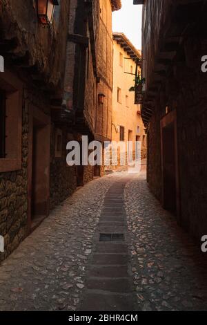 Le strade secondarie e vicoli di Albarracin, Spagna Foto Stock