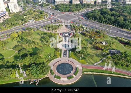 Nanning, la regione autonoma cinese di Guangxi Zhuang. 27 aprile 2020. Foto aeree mostra il paesaggio a Nanning, regione autonoma di Guangxi Zhuang, Cina meridionale, 27 aprile 2020. Credit: CaO Yiming/Xinhua/Alamy Live News Foto Stock