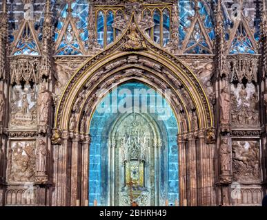 Retablo gótico de alabastro de la Capilla del Santo Cáliz. Catedral de Valencia. Comunidad Valenciana. España Foto Stock