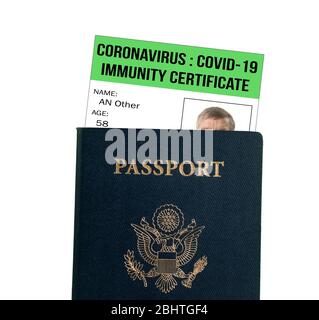 Passaporto USA isolato con certificato di immunità ai coronavirus per viaggi su sfondo bianco Foto Stock