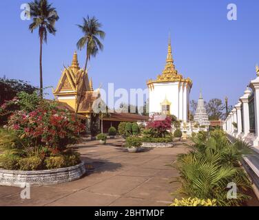 Padiglione della Pagoda d'argento, Palazzo reale, Phnom Penh, Regno di Cambogia Foto Stock