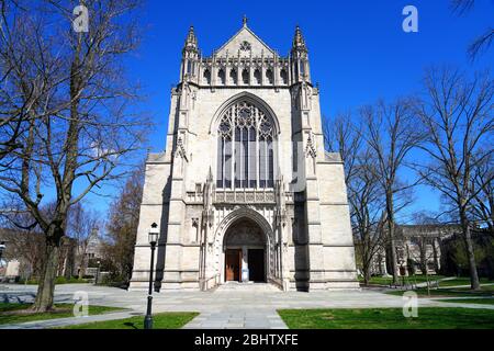 PRINCETON, NJ -16 Apr 2020- Vista della Cappella dell'Università di Princeton, una chiesa neo-gotica di riferimento nel campus della Ivy League dell'Università di Princeton in Foto Stock