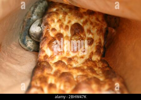 Pizza croccante con focaccia a Roma Foto Stock