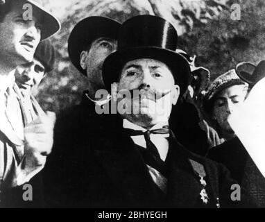 L'Age d'Or anno: 1930 Francia Direttore: Luis Buñuel Foto Stock