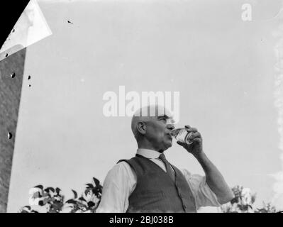 Gravesend Water Works in Kent . - l'ingegnere capo . - 1939 Foto Stock