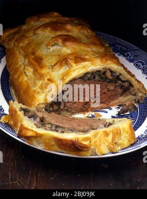 Beef Wellington - si ritiene che Beef Wellington sia stato chiamato dopo il Duca di Wellington, eroe britannico della Battaglia di Waterloo. Foto Stock