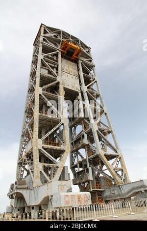 Jiuquan, Jiuquan, Cina. 28 Aprile 2020. GansuÃ¯Â¼Å'CHINA-il 24 aprile 1970, presso il centro di lancio del satellite jiuquan in Cina con sviluppo indipendente del lungo razzo del 1° marzo, la Cina ha lanciato con successo il primo satellite terrestre artificiale 'dongfanghong 1', la Cina è diventata l'Unione Sovietica, gli Stati Uniti, Francia e Giappone dopo il quinto posto al mondo dipendono interamente dalla sua forza, con successo lanciato il satellite artificiale terrestre nel mondo. La musica rossa orientale proveniente dallo spazio risuona in tutto il mondo, annunciando al mondo che la Cina ha ufficialmente fatto il suo ingresso nello spazio Foto Stock