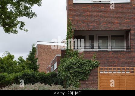 Redroofs and Little Coombe, Putney, Londra SW15 di Phippen Randell & Parkes Foto Stock