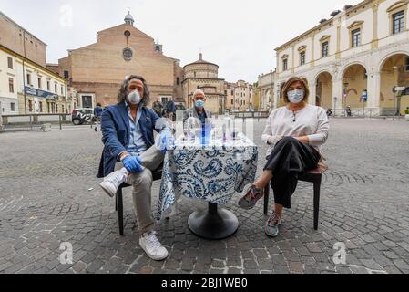 Padova 28 04 2020 non ci sono Coronavirus parrucchieri bar e