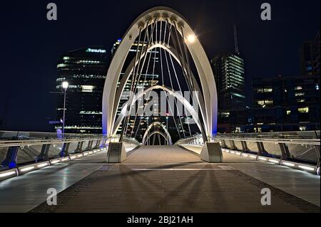Ponte dei marittimi a Melbourne durante la notte Foto Stock