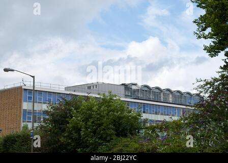 Architettura acciaio vetro degli anni '50 la scuola Elliot, Londra SW15 LCC Architects G. A. Trevett Philip Rogers N. S. Bahle John Bancroft Foto Stock