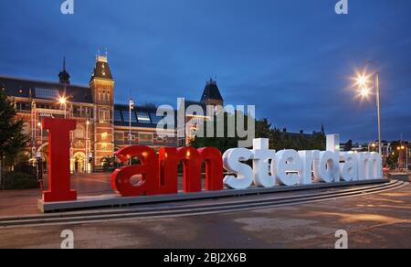 Cartello i Am-Sterdam vicino al Rijksmuseum - Museo nazionale olandese ad Amsterdam. Paesi Bassi Foto Stock