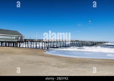 Molo di pesca Avalon nelle rive esterne. Foto Stock