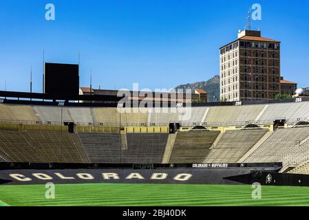 Stadio di calcio Folsom Field presso l'Università del Colorado. Foto Stock