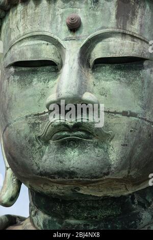 Il Grande Buddha di Kamakura, la seconda statua di Buddha di bronzo più alta del Giappone Foto Stock