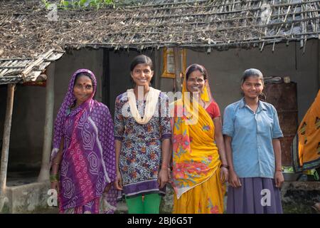 gruppo di donne del villaggio sorridenti Foto Stock