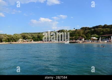 Spiaggia di Copacabana a Dubrovnik, Croazia. Foto Stock