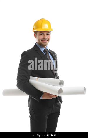 Ingegnere in casco che tiene disegni isolati su bianco Foto Stock