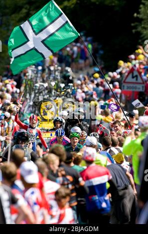 11.07.2012 col De Grand Columbier, Francia. Thomas Voeckler si avvicina alla vetta del col De Grand Columbier nelle Alpi francesi sulla tappa 11. Foto Stock