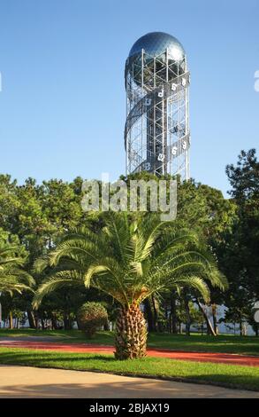 Torre alfabetico a Batumi. Repubblica autonoma dell'Agiaristan. La Georgia Foto Stock