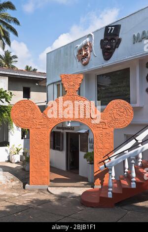 dh Ariyapala Mask Museum AMBALANGODA SRI LANKA Museum ingresso frontale Foto Stock