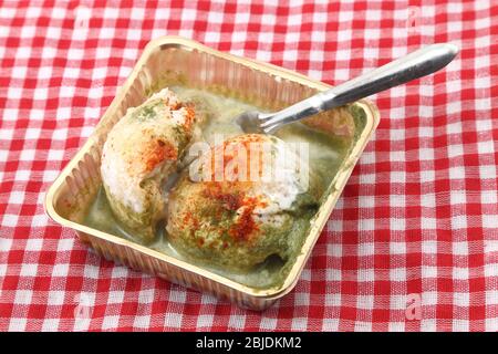 Famoso cibo indiano dahi bada. Foto Stock