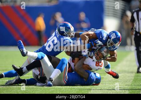 16 settembre 2012: Il ricevitore di Tampa Bay Buccaneers Vincent Jackson (83) è affrontato da New York Giants libera sicurezza Antrel Rolle (26), New York Giant Foto Stock