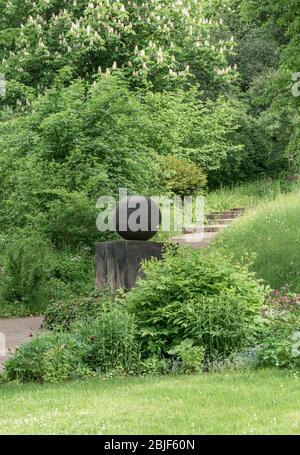 La pietra di buona fortuna, scultura nel giardino di Johann Wolfgang von Goethe a Weimar Foto Stock