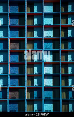 Edificio colorato di hotel o appartamenti a Las Vegas Foto Stock