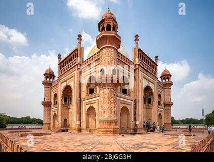 Delhi / India - 21 settembre 2019: Tomba di Safdarjung, Mausoleo stile Mughal costruito nel 1754 a Nuova Delhi, India Foto Stock