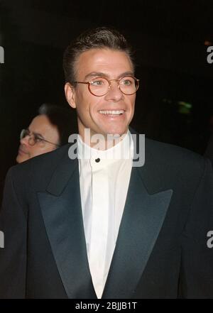 LOS ANGELES, CA. c. Erecita: Attore Jean-Claude Van Damme. Foto file © Paul Smith/Featureflash Foto Stock