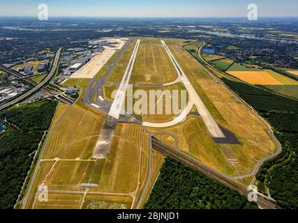 , Aeroporto di Dusseldorf, 19.06.2017, vista aerea, Germania, Renania settentrionale-Vestfalia, basso Reno, Dusseldorf Foto Stock