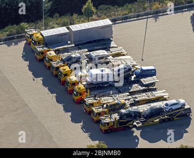 Area industriale e commerciale presso l'autostrada federale A45 Freudenberg a Freudenberg, 16.10.2016, vista aerea, Germania, Nord Reno-Westfalia, Freudenberg Foto Stock