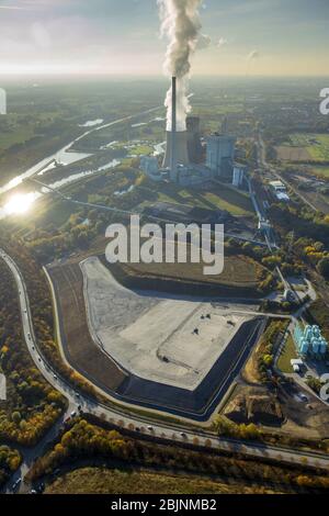 , centrale elettrica RWE Power AG Kraftwerk Gersteinwerk con attività minerarie a Stockum, 31.10.2016, vista aerea, Germania, Renania settentrionale-Vestfalia, Ruhr Area, Werne Foto Stock