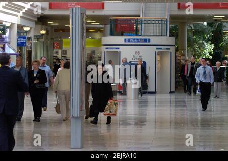 Interno del Metro Center Gateshead Tyneside UK Foto Stock