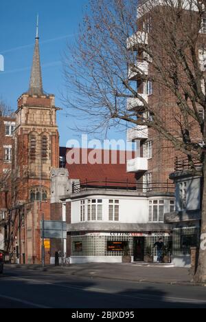 1930 architettura Appartamenti blocco Appartamento Red Brick balconi Art Deco i Grampians, Shepherds Bush Road, Londra W6 da Collcutt & Hamp Maurice Webb Foto Stock