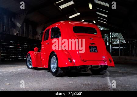 Red Ford Pop classico britannico hot rod Foto Stock