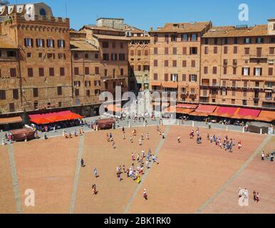 Siena, Provincia di Siena, Toscana, Italia. Piazza del campo. Foto Stock